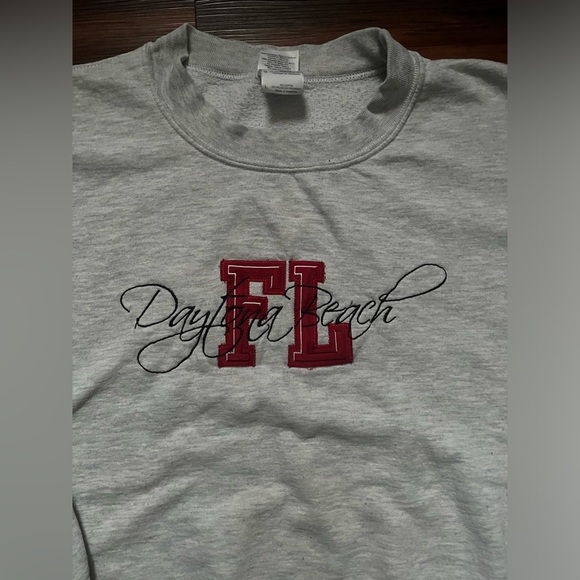 Daytona Beach grey and red crewneck sweatshirt - Picture 2 of 2